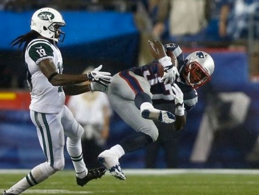 Patriots Hold On To Beat Jets