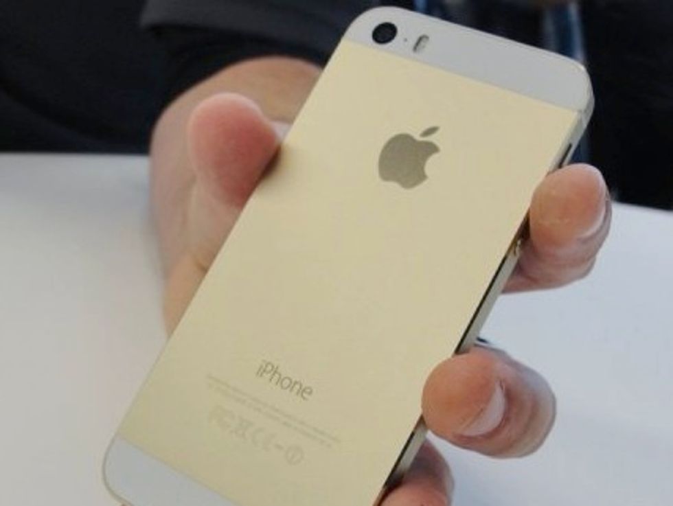 ‘Gold Rush’ For New iPhones In Hong Kong And China