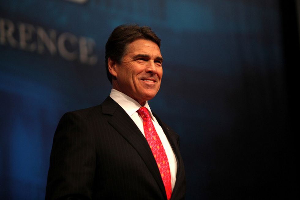 Rick Perry: Obamacare A ‘Criminal Act,’ ‘Felony’