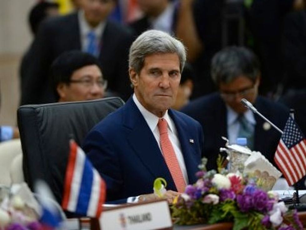 Specter Of U.S. Debt Default Looms At Asia Summit