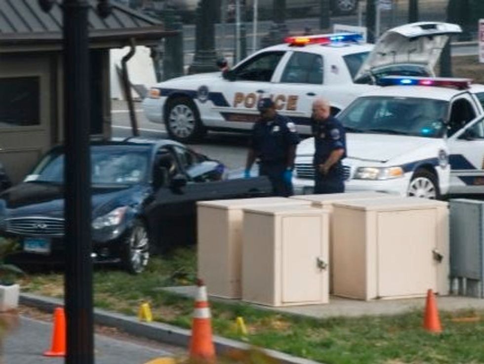 U.S. Police Shoot Woman Dead After White House Car Chase