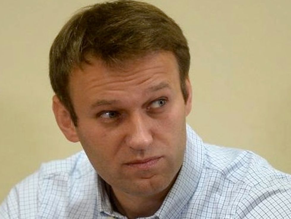 Top Putin Critic Navalny Avoids Prison On Appeal