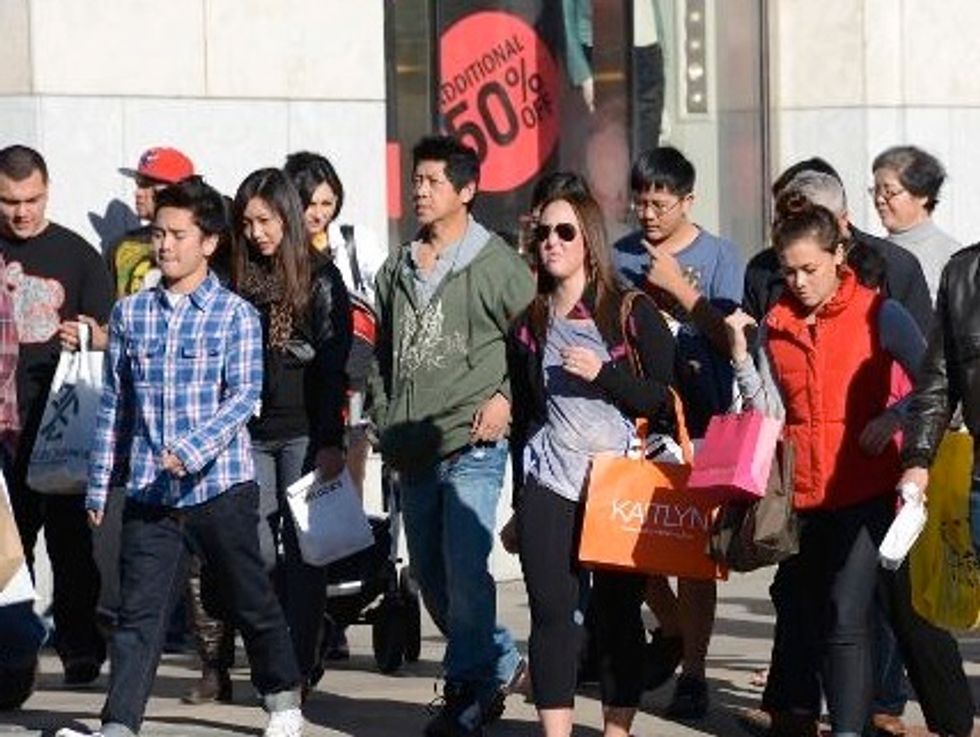 U.S. Retail Sales Pick Up In October