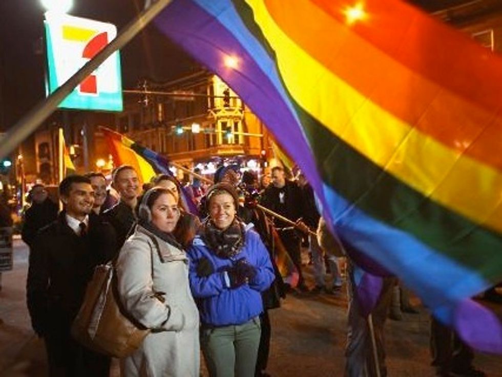Illinois Becomes 16th U.S. State To Legalize Gay Marriage