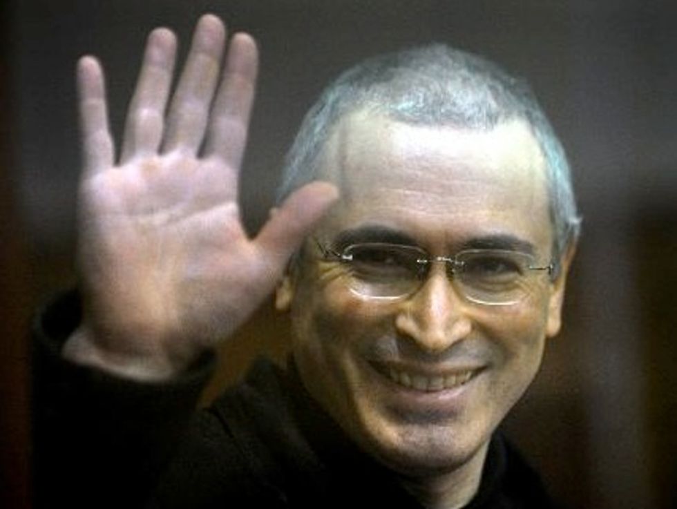 Khodorkovsky Flies To Germany After Release