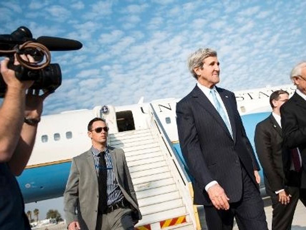 Kerry Arrives In Israel For Mideast Peace Push