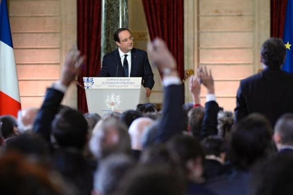 Hollande Vows To Deal With Affair Fallout In Private