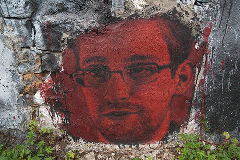 Fugitive Leaker Snowden ‘Fears For His Life’