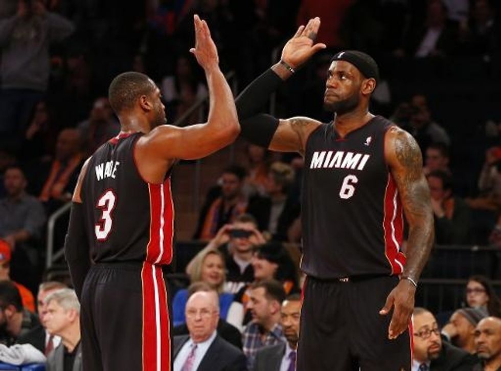 Wade, James Lead Miami Heat Over Detroit Pistons