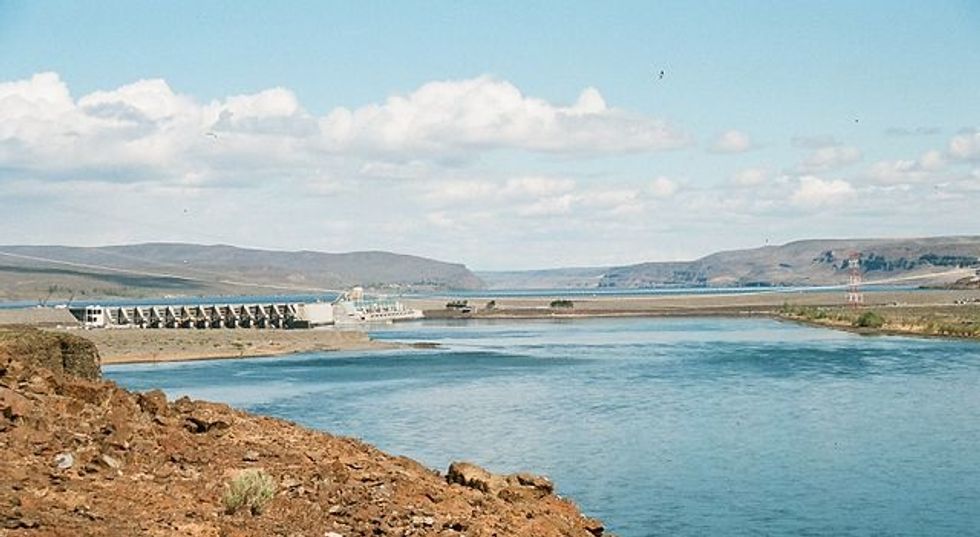 65-Foot Crack Found In Columbia River Dam