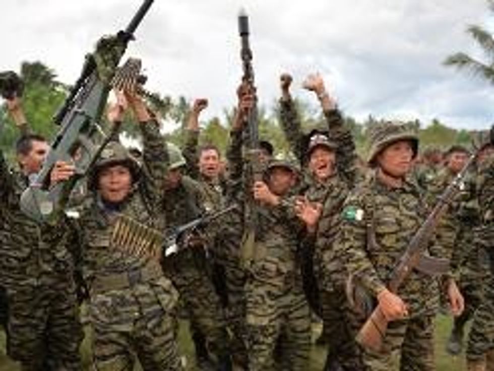 Philippines, Muslim Rebels Seal Historic Peace Deal