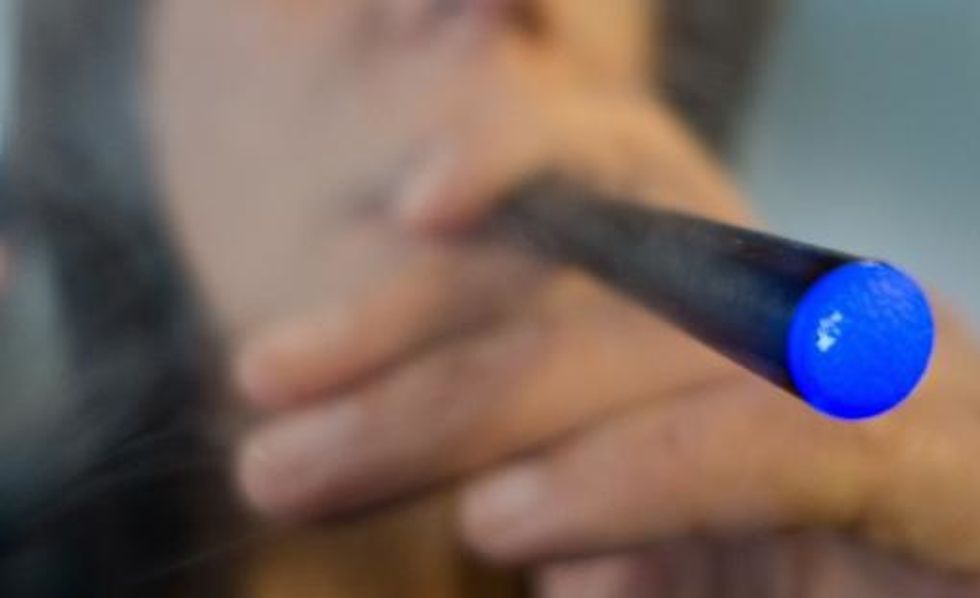 U.S. Lawmakers: No E-cigarette Sales Or Ads To Youths