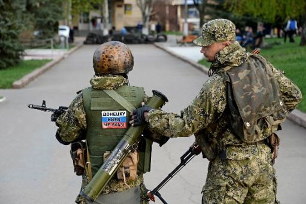Ukraine’s Pro-Russian Militants Hold Firm Despite Accord