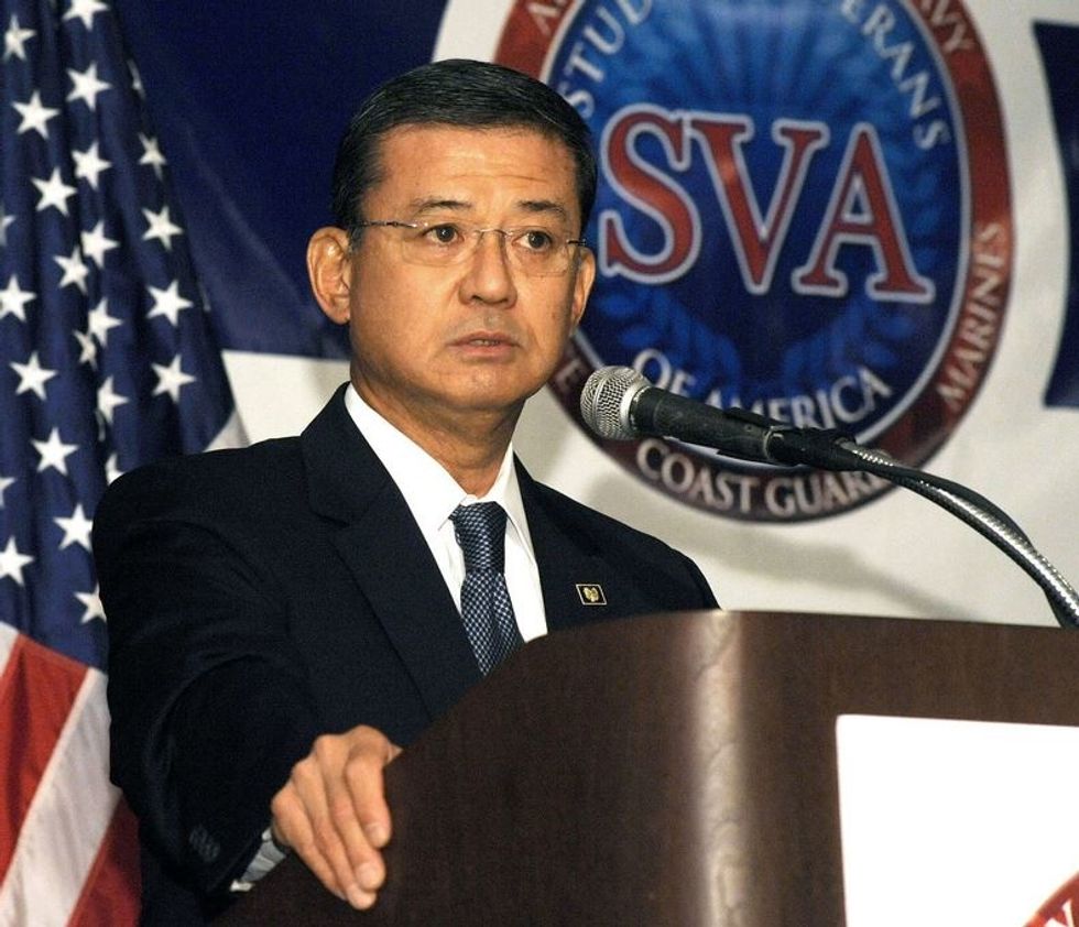 Shinseki Apologizes For VA Mess