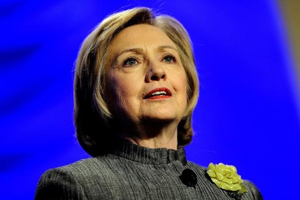 Without Tipping 2016 Hand, Clinton Offers Reasons Not To Run