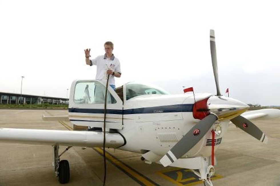 U.S. Teen Pilot Reaches India In Around-The-World Tour