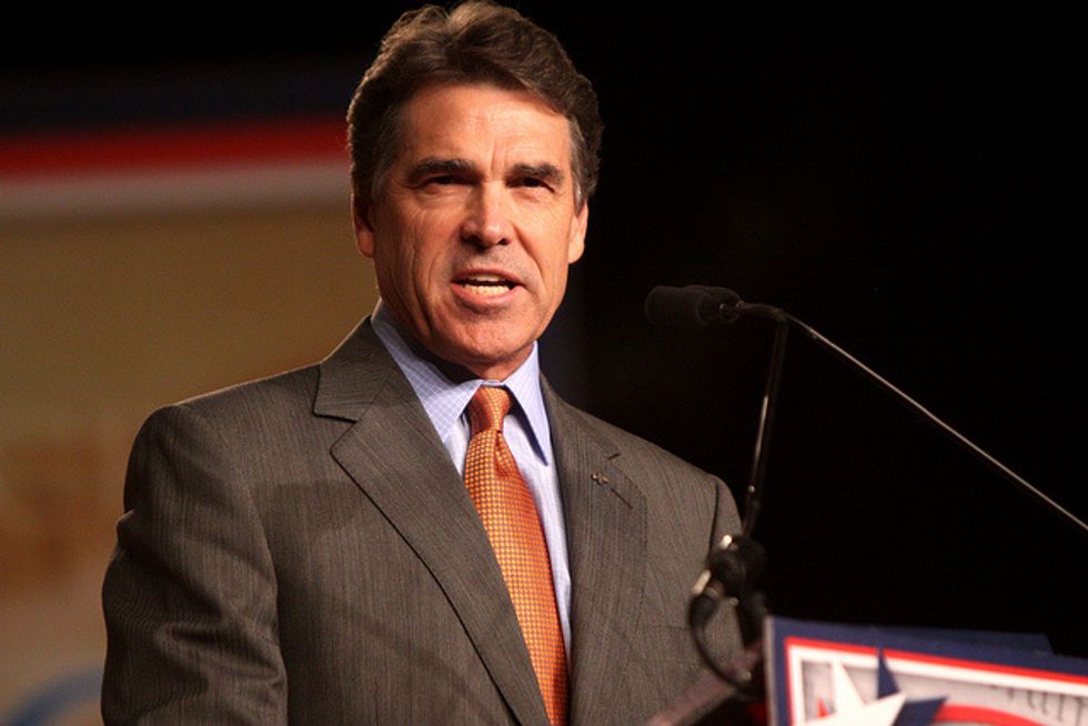 Texas Governor Perry Calls For Sending Migrant Children Back Quickly