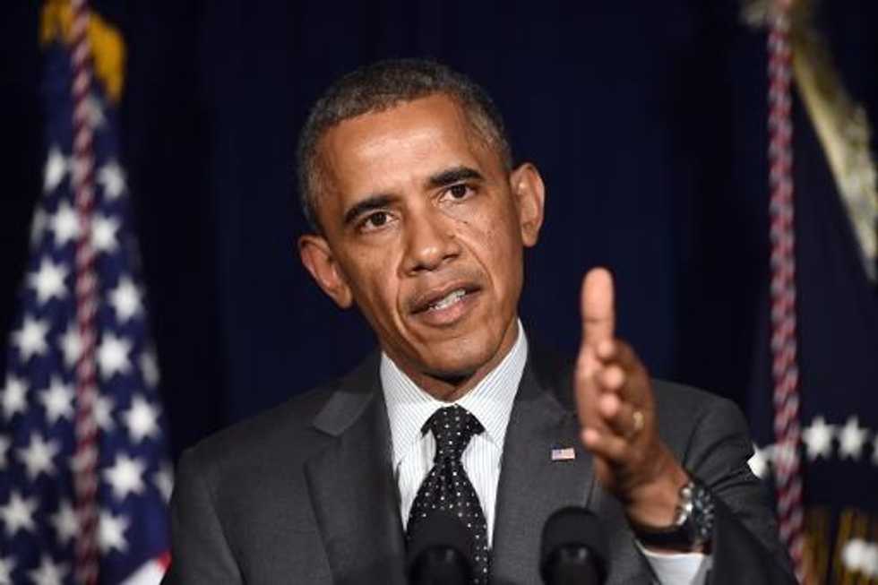 Obama Gets A Taste Of KC Barbecue Alongside Some Fellow Citizens