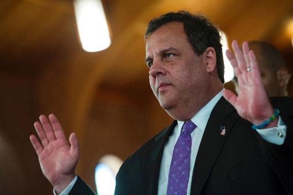 Governor Christie Embraces Theft