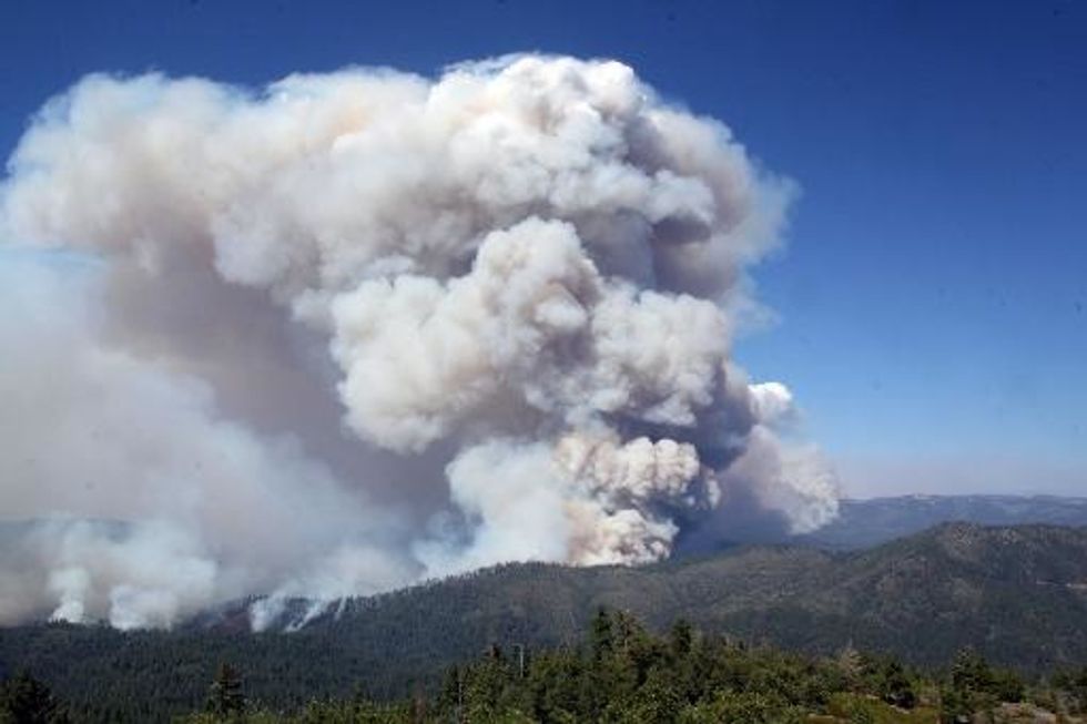 Northern California Wildfire Overruns Firefighters, Injures Eight