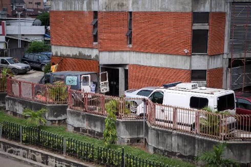 ‘Angel Airplane’ Has Top-Level Containment For Ebola