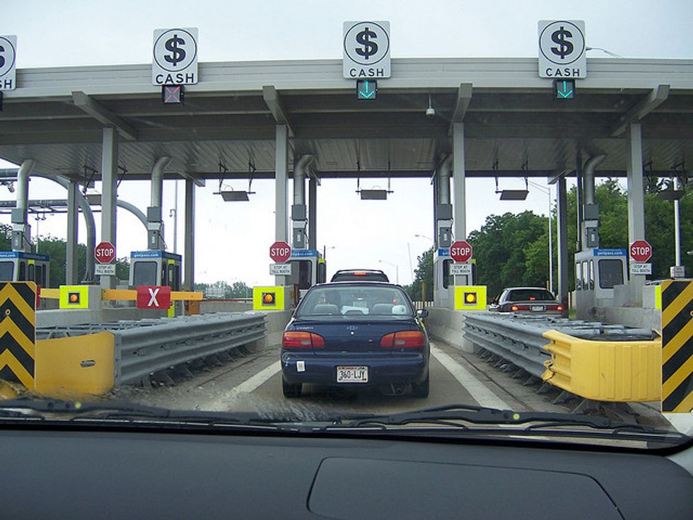 Watch Out For Car Rental Companies’ Toll Service