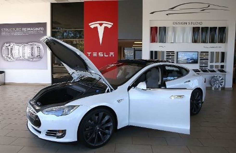 Tesla ‘Gigafactory’ Will ‘Change Nevada Forever,’ Gov. Sandoval Says