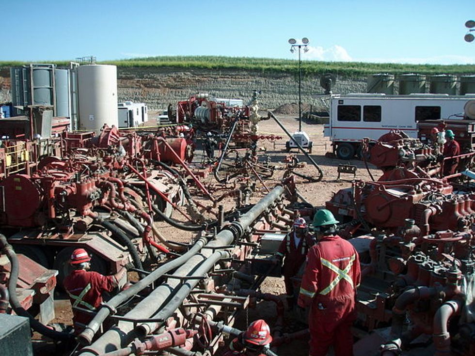 Fracking Workers Exposed To Dangerous Amounts Of Benzene, Study Says