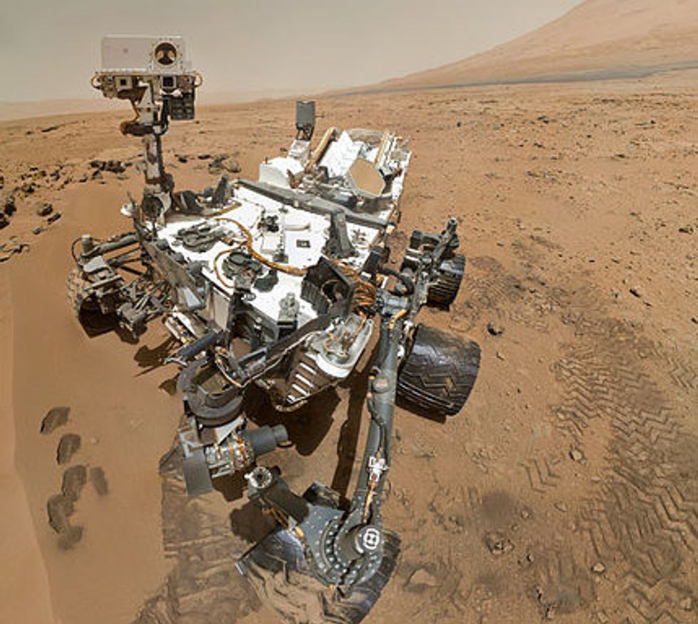 NASA’s Mars Rover Curiosity Finally Arrives At Mount Sharp