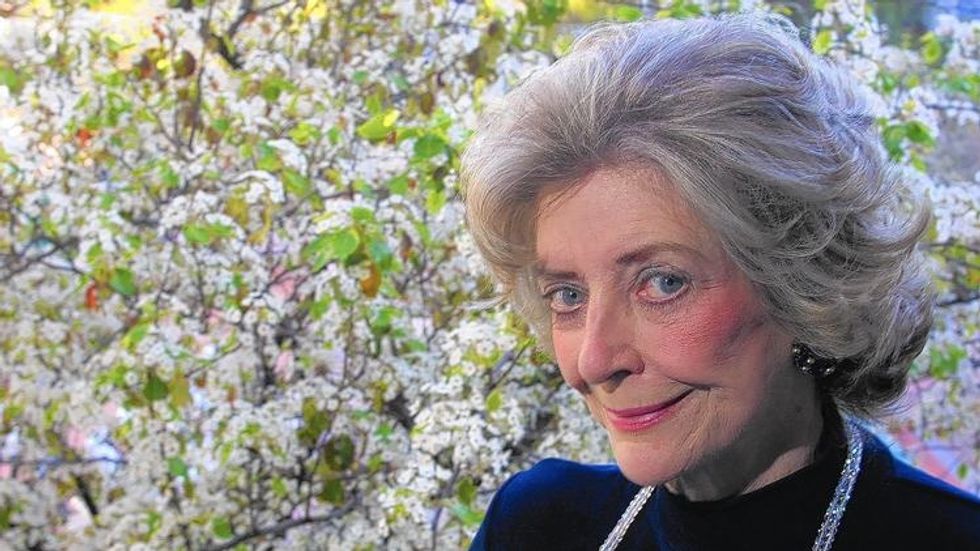 Carolyn Kizer, Pulitzer-Winning Poet, Dies At 89