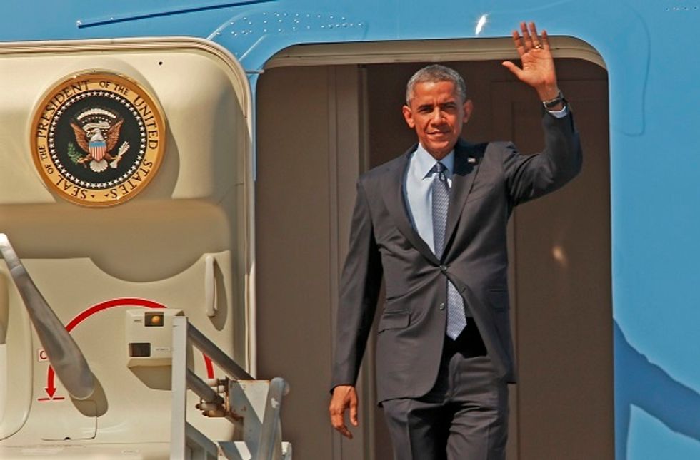 In Santa Monica, Obama Chastises GOP On Immigration
