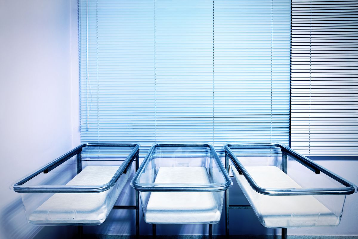Milioni di aborti e spiccioli per la vita. Poi piangono perché mancano i bebè