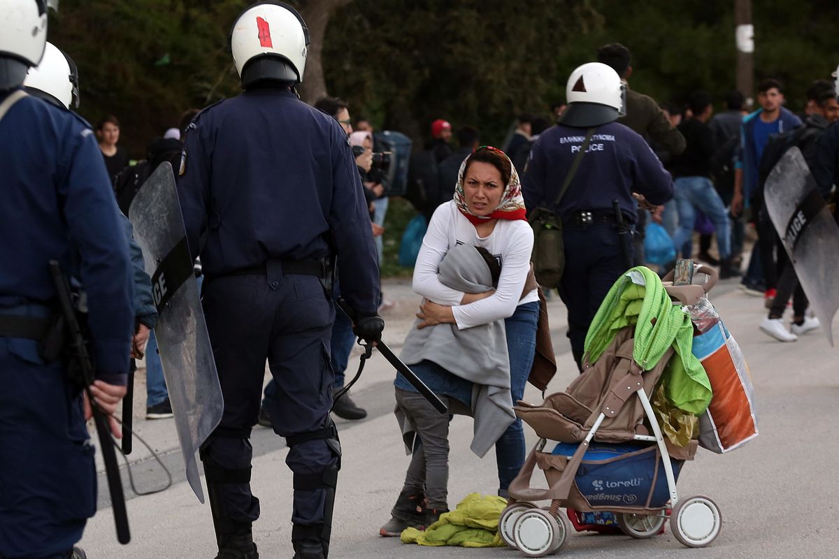 L’Ue elogia la Grecia che fa da scudo. Ma ha sempre lasciato sola l’Italia