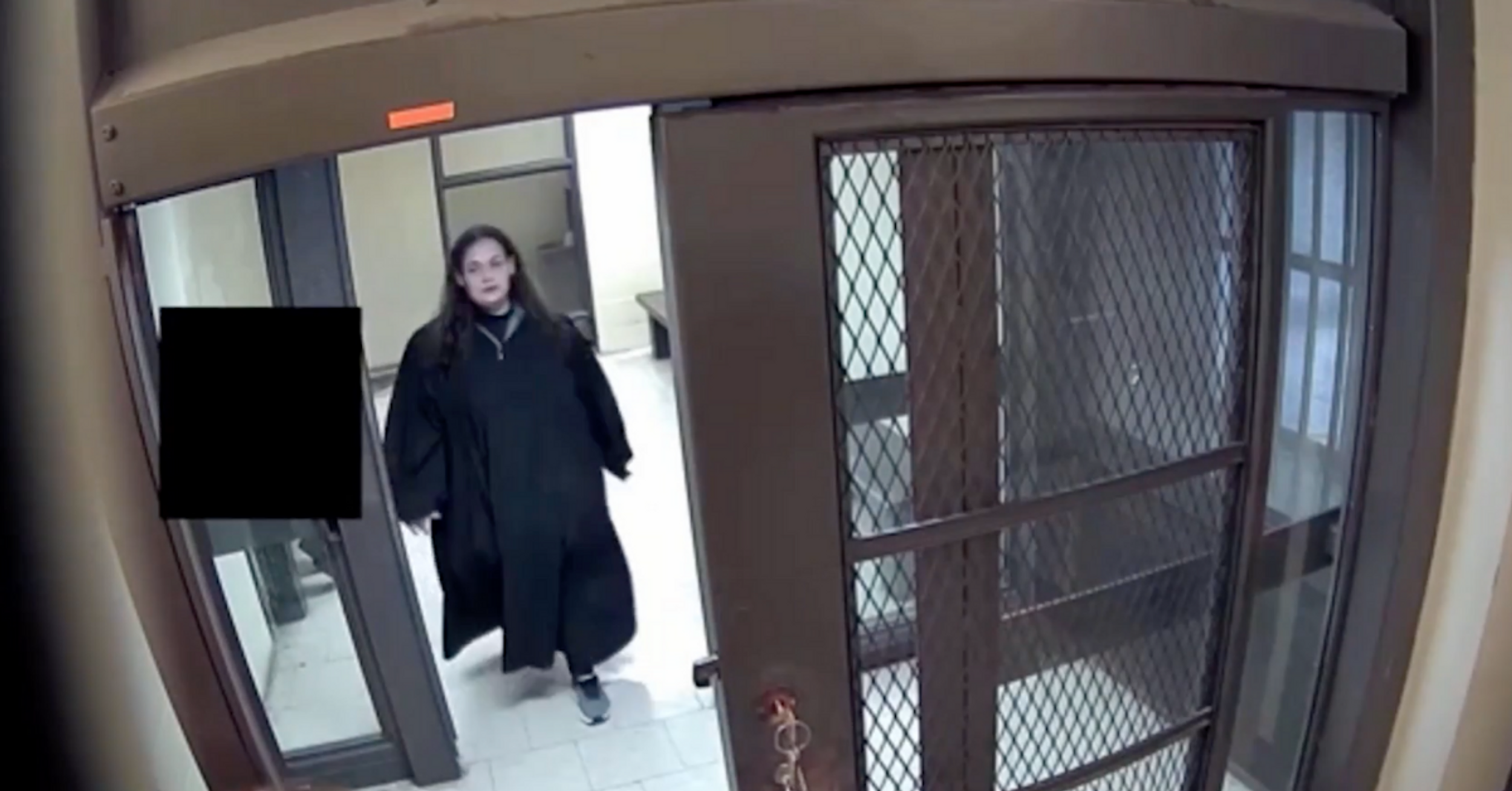 Illinois Judge Reassigned Indefinitely After Video Emerges Of Her Locking Up Young Girl In A Courtroom Holding Cell