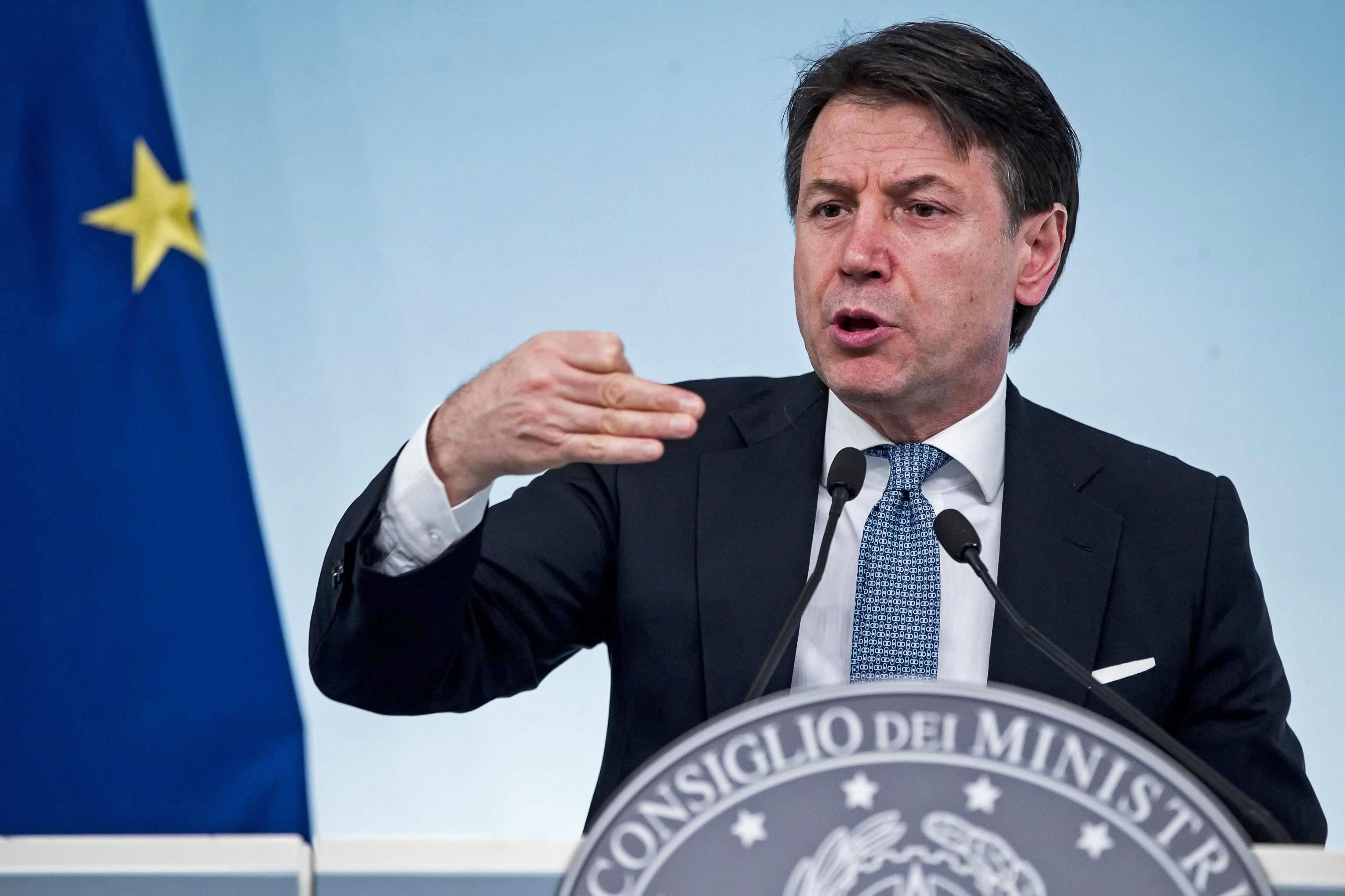 Alitalia, Mes, Ilva e trans. Mentre l’Italia è all’ospedale i giallorossi fanno disastri