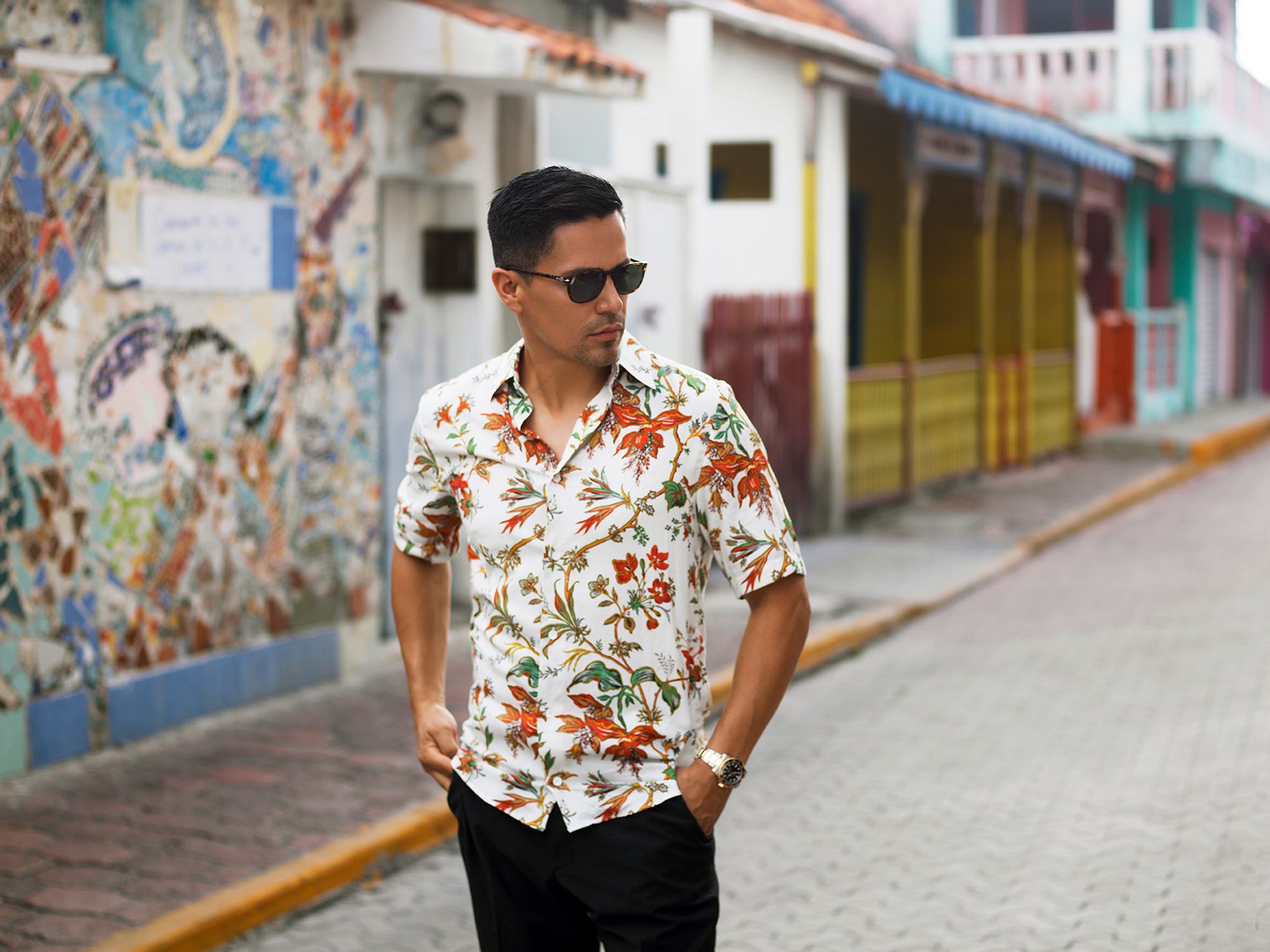 Jay Hernandez of Magnum PI in flowered shirt in Mexico.