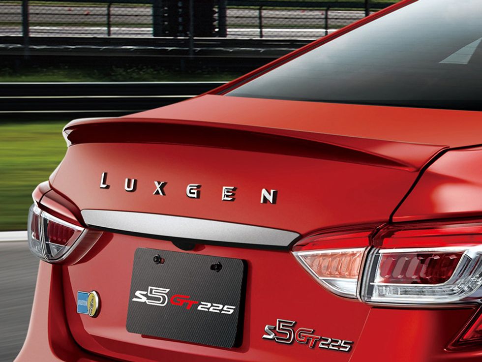 Luxgen S 5 GT 225