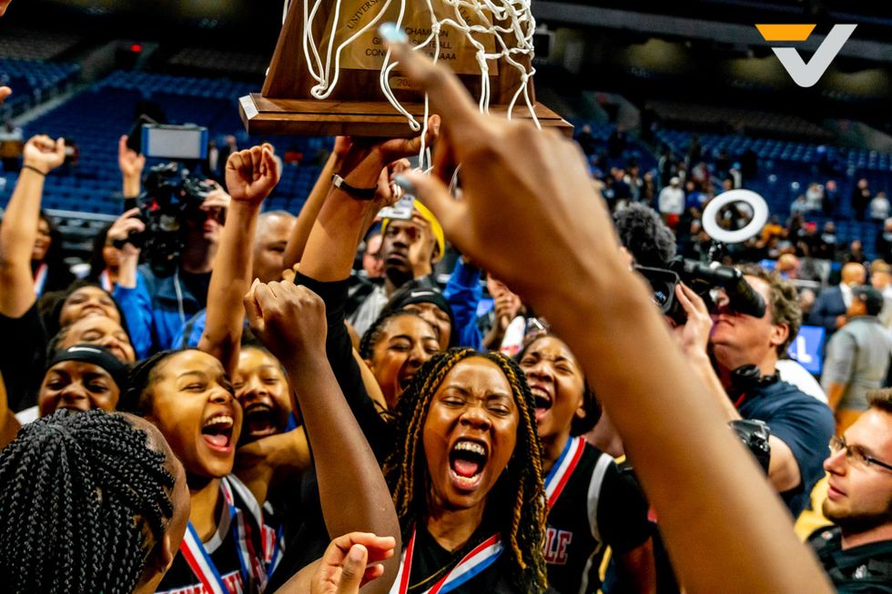 SETX's basketball star just misses leading team to NCAA tournament - Orange  Leader