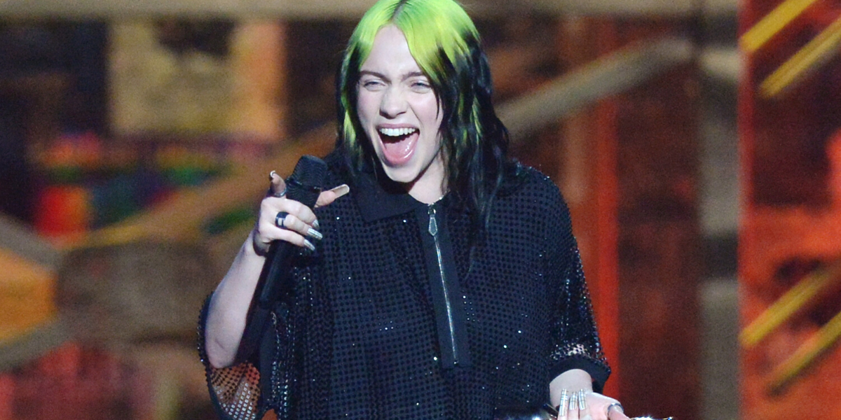 Billie Eilish Shared Video Of Herself Removing Her Shirt During Her ...