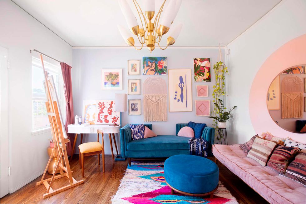 https://www.apartmenttherapy.com/dazey-la-fashion-brand-colorful-house-tour-36661062?utm_campaign=inline-img-share&utm_medium=tracking&utm_source=pinterest