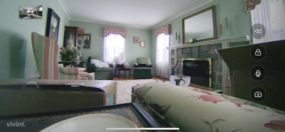 Picture from Vivint's Indoor security camera taken during daytime