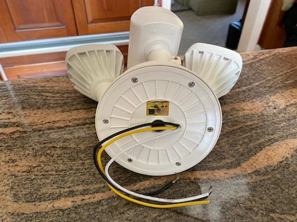 Hands On Swann Floodlight Security System WiFi Series Gearbrain