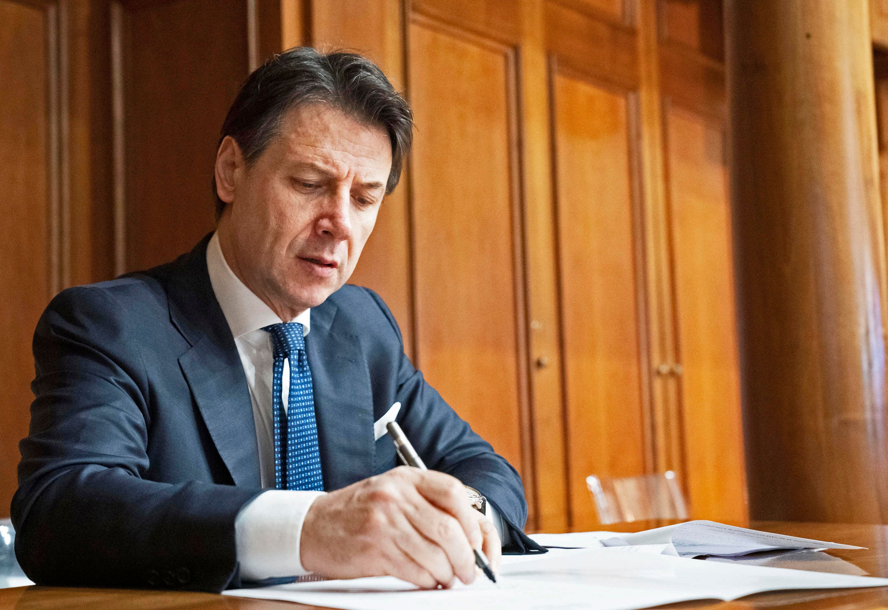 Gli italiani sono da applausi, lo Stato molto meno