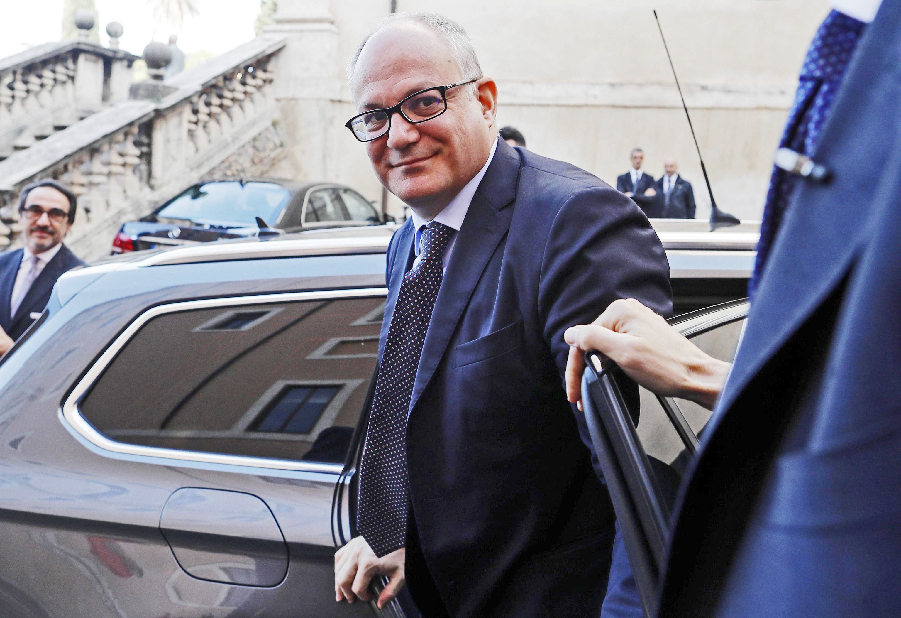 Il decreto è una farsa fiscale. Tasse rinviate di 4 giorni e 100 euro a chi va al lavoro