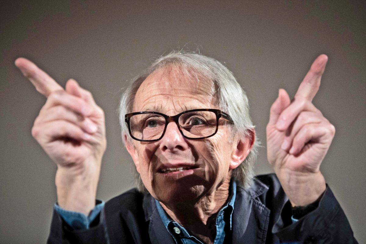 Gli ultrà della tolleranza cacciano Ken Loach