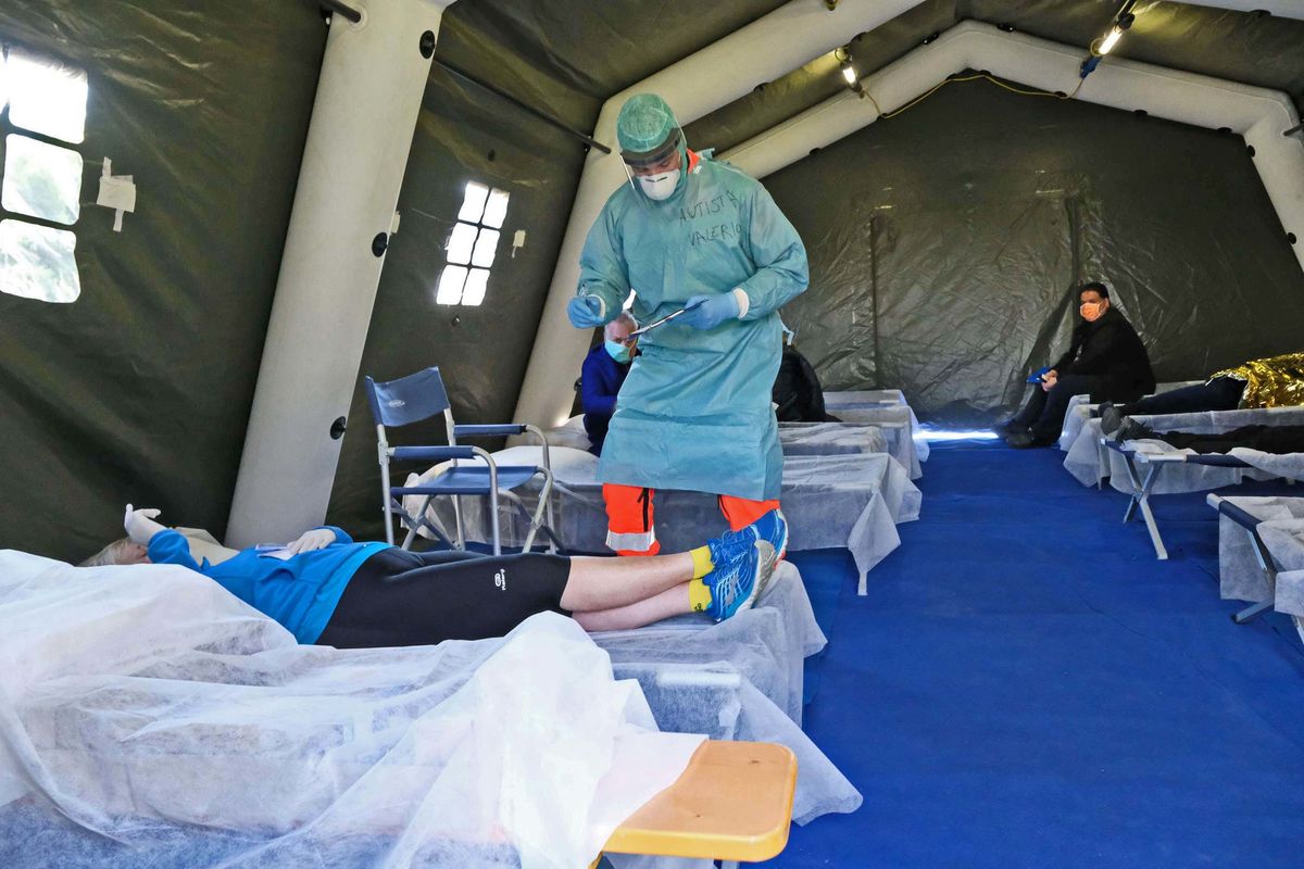 Giornata nera per i morti, ma il contagio cala