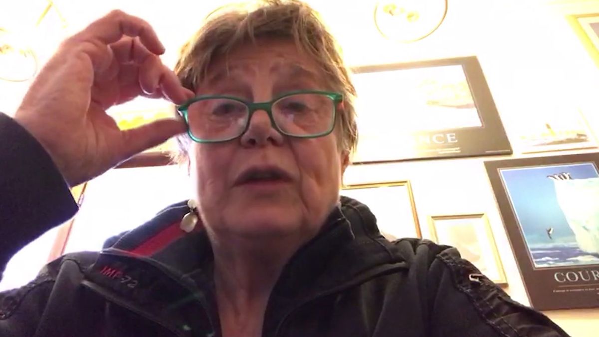 Copritevi, copritevi, copritevi. Bocca e naso