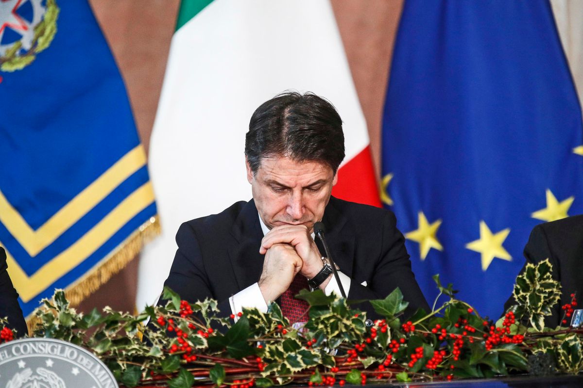 Farsa fiscale e corsa agli aiuti. Il governo umilia chi lavora