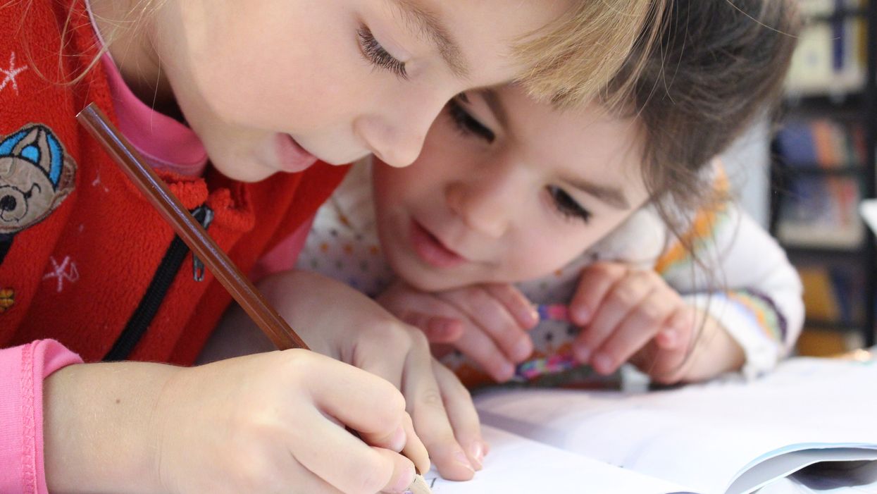 Alabama students write letters of encouragement to nursing home residents