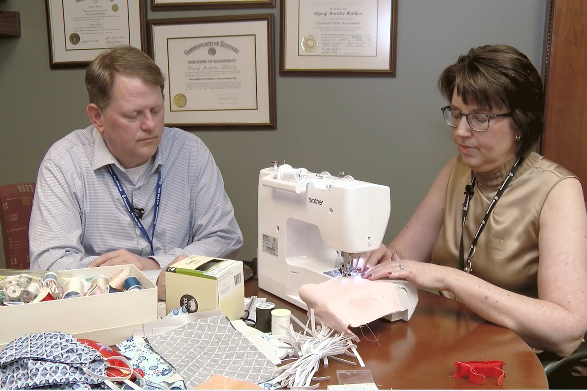 Hospitals Need Volunteers To Sew Face Masks Because Trump Says Government Ain't A Shipping Clerk
